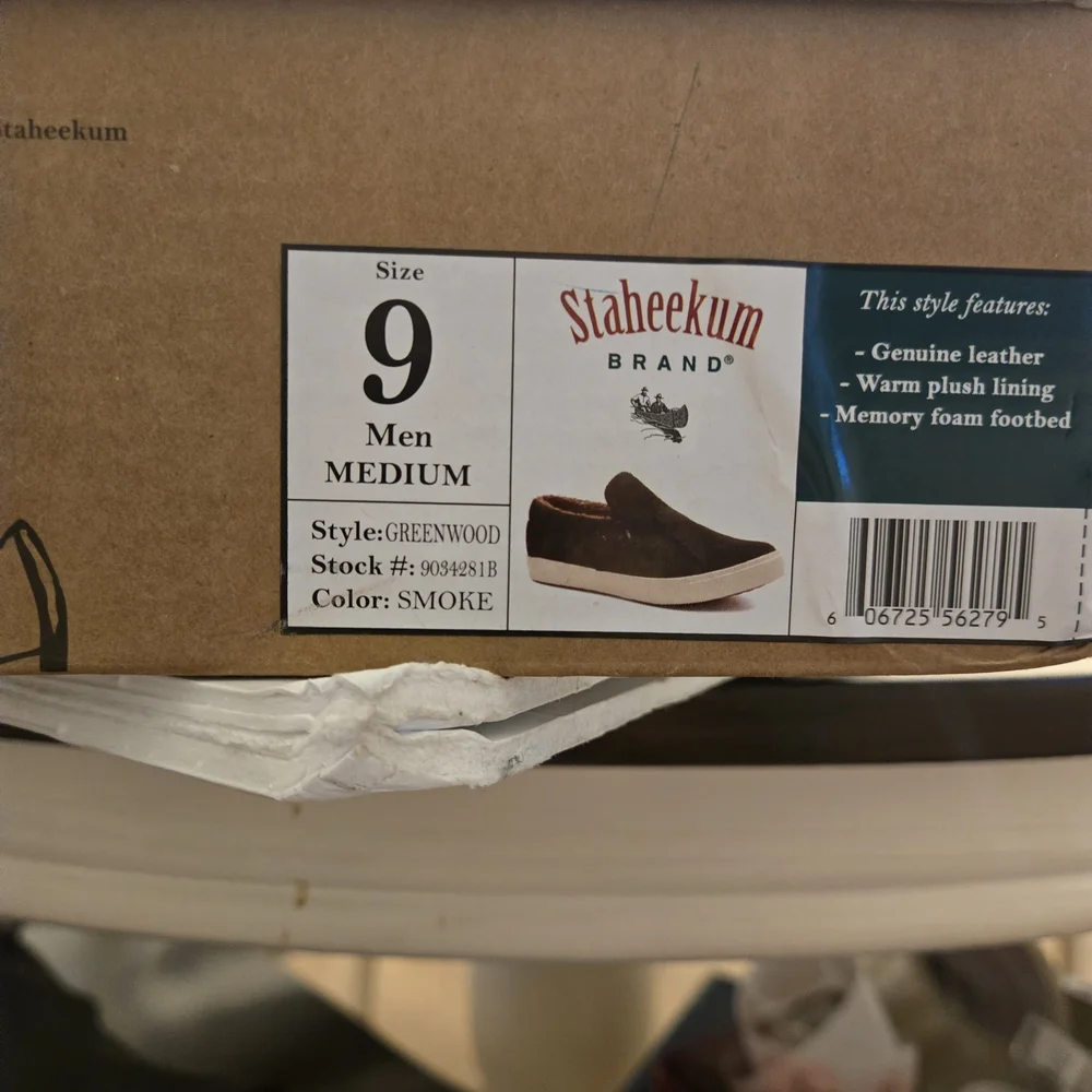 Staheekum Men's New In Box Size 9M Leather Slip-On "Greenwood" Loafers - Picture 3 of 9